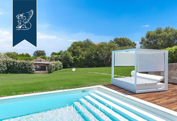 Image No.3-7 Bed Villa for sale