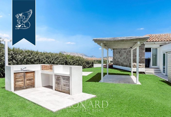 Image No.7-7 Bed Villa for sale