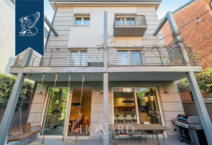 Image No.10-3 Bed Villa for sale