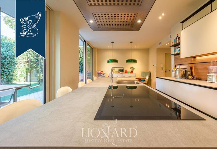 Image No.6-3 Bed Villa for sale