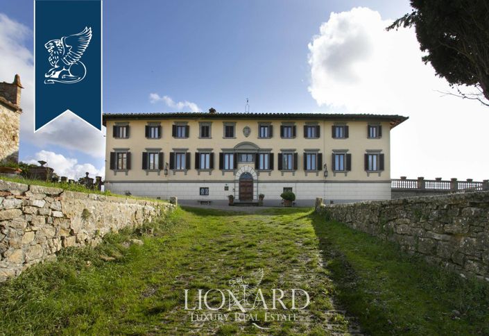 Image No.1-25 Bed Villa for sale