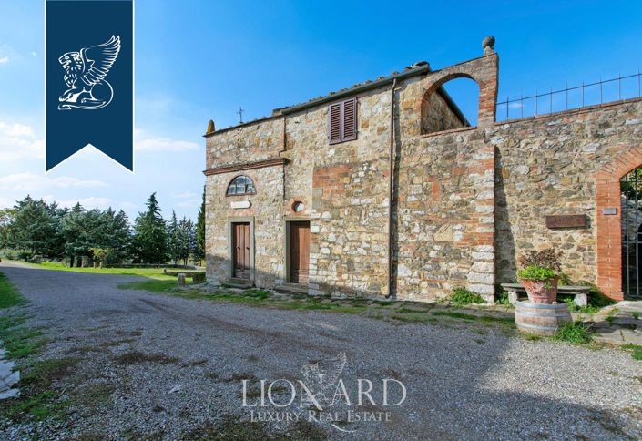 Image No.12-25 Bed Villa for sale