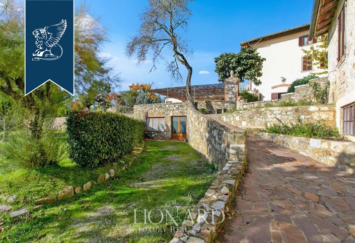 Image No.7-25 Bed Villa for sale