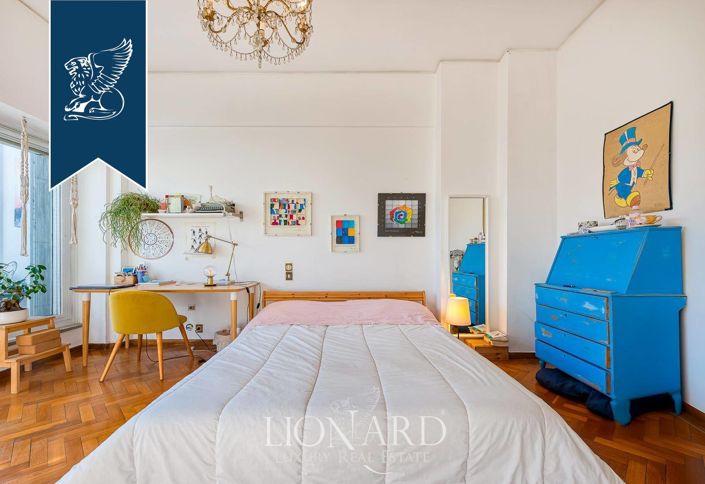 Image No.15-5 Bed Apartment for sale