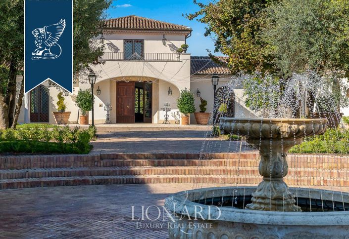 Image No.4-11 Bed Villa for sale