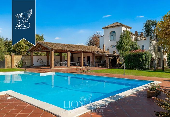 Image No.6-11 Bed Villa for sale