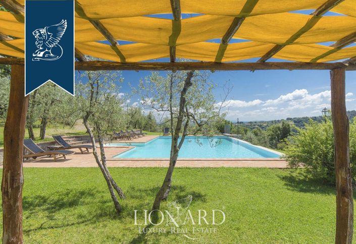 Image No.11-10 Bed Villa for sale