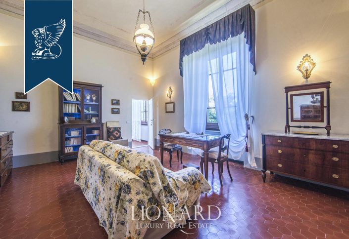 Image No.34-10 Bed Villa for sale