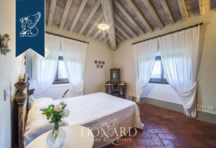 Image No.43-10 Bed Villa for sale