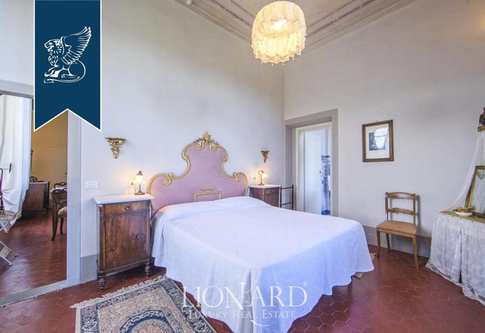 Image No.47-10 Bed Villa for sale