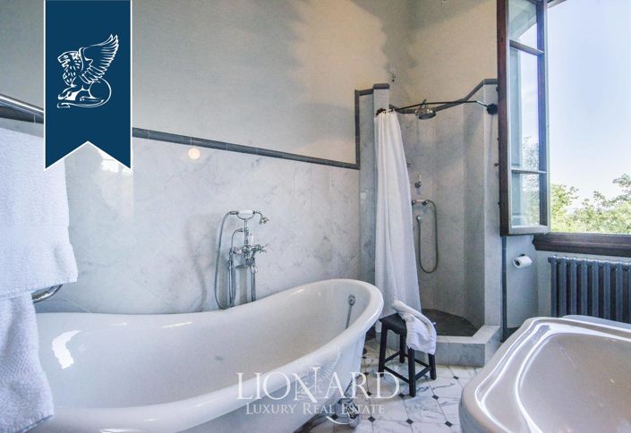 Image No.49-10 Bed Villa for sale