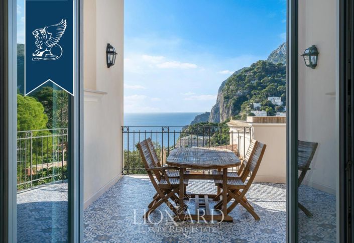 Image No.15-14 Bed Property for sale