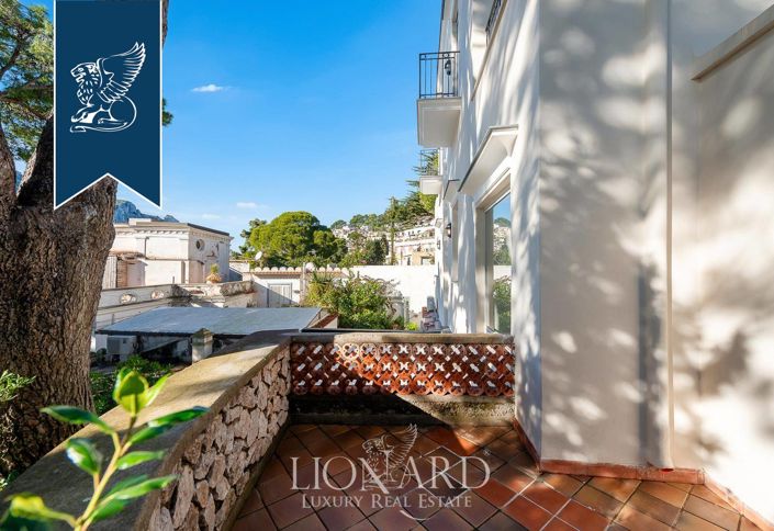 Image No.19-14 Bed Property for sale