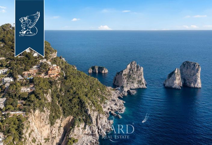 Image No.2-14 Bed Property for sale