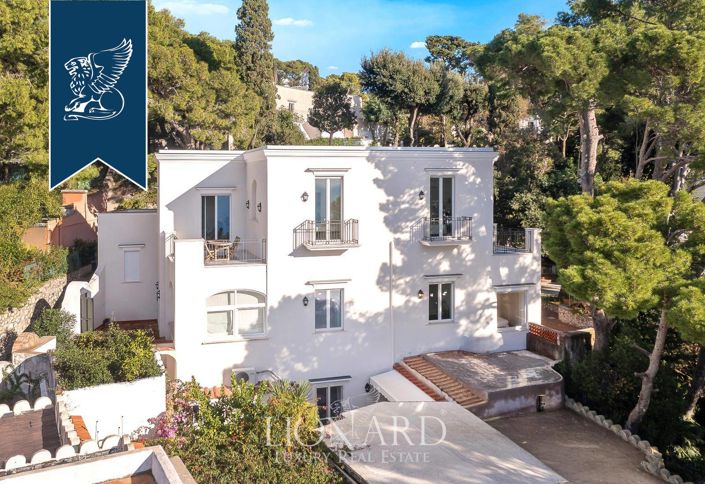 Image No.4-14 Bed Property for sale