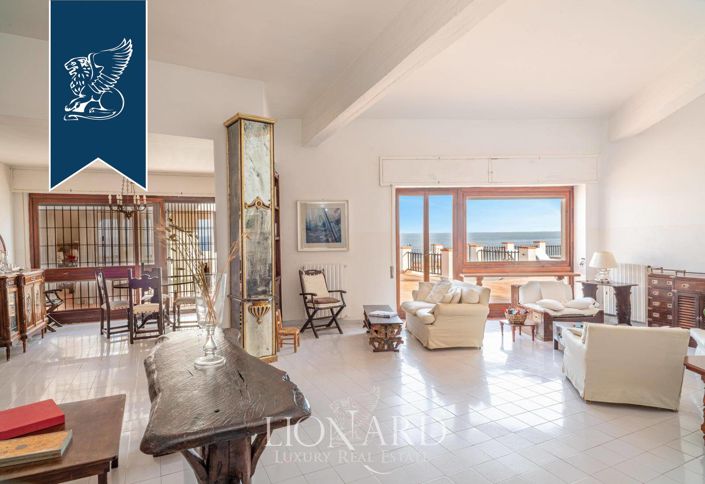 Image No.13-5 Bed Villa for sale