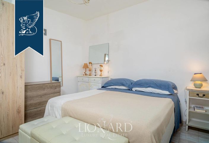 Image No.18-5 Bed Villa for sale