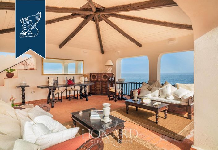 Image No.8-5 Bed Villa for sale