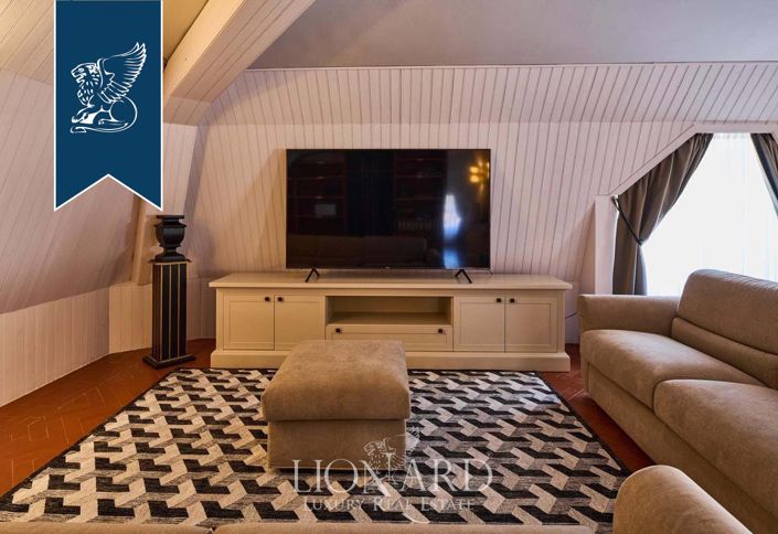 Image No.12-5 Bed Villa for sale