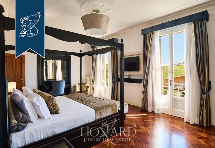 Image No.16-5 Bed Villa for sale