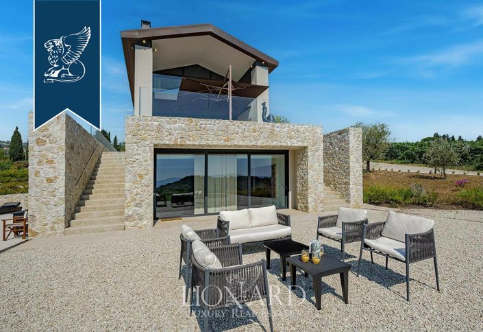 Image No.12-5 Bed Villa for sale