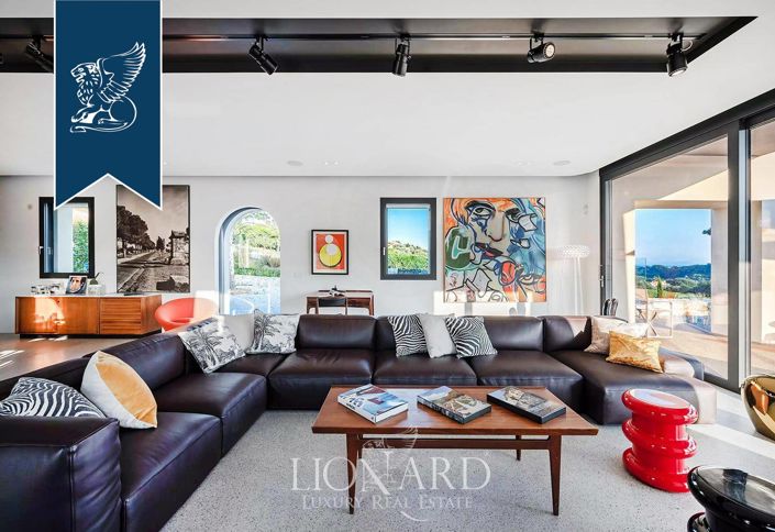 Image No.17-5 Bed Villa for sale