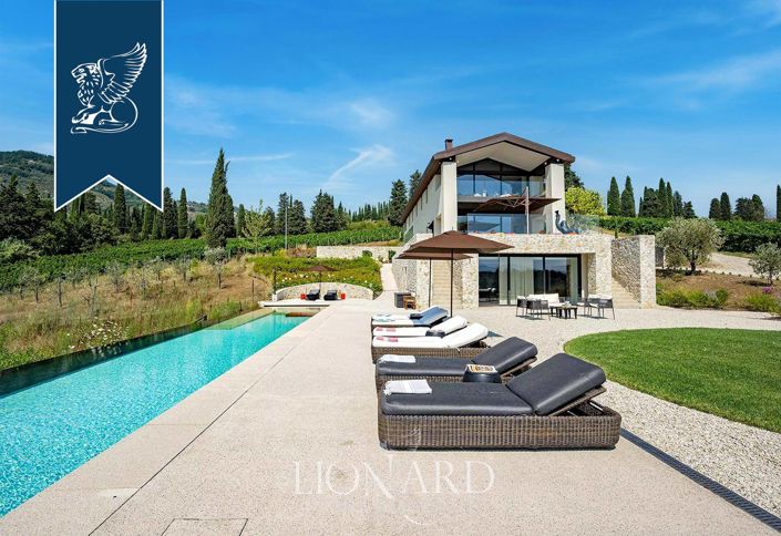 Image No.9-5 Bed Villa for sale