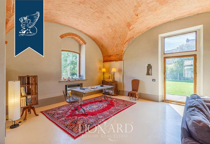 Image No.17-5 Bed Villa for sale