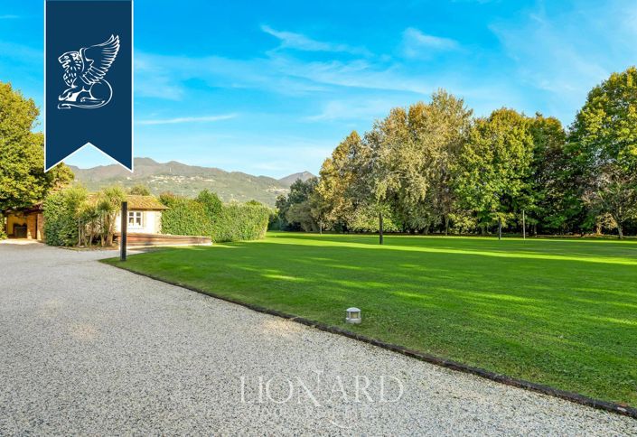 Image No.12-3 Bed Villa for sale