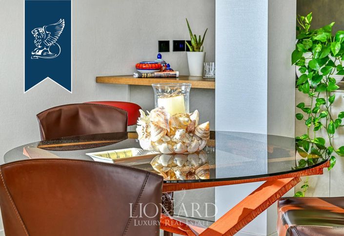 Image No.17-4 Bed Apartment for sale