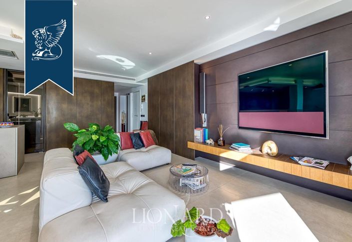 Image No.4-4 Bed Apartment for sale