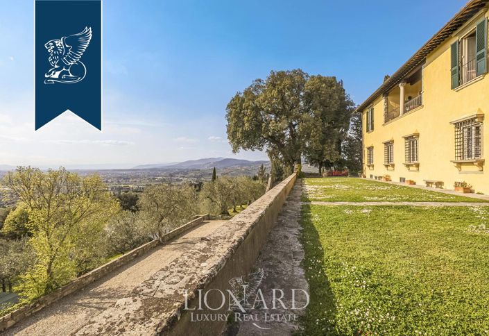 Image No.8-8 Bed Villa for sale