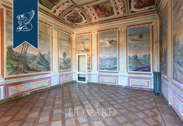 Image No.24-20 Bed Villa for sale