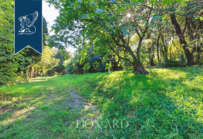 Image No.53-20 Bed Villa for sale