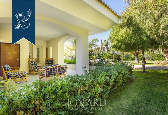 Image No.9-7 Bed Villa for sale