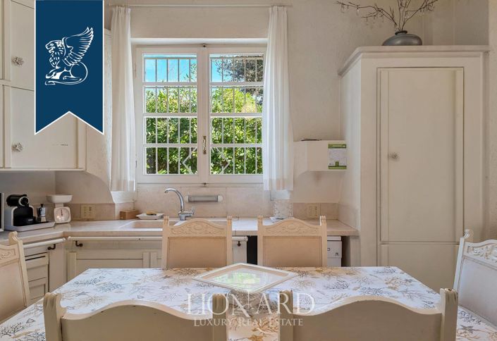 Image No.8-3 Bed Villa for sale