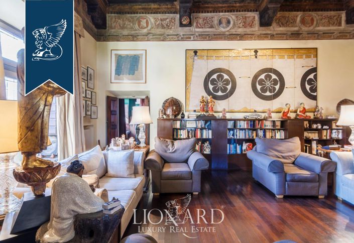 Image No.16-20 Bed Property for sale