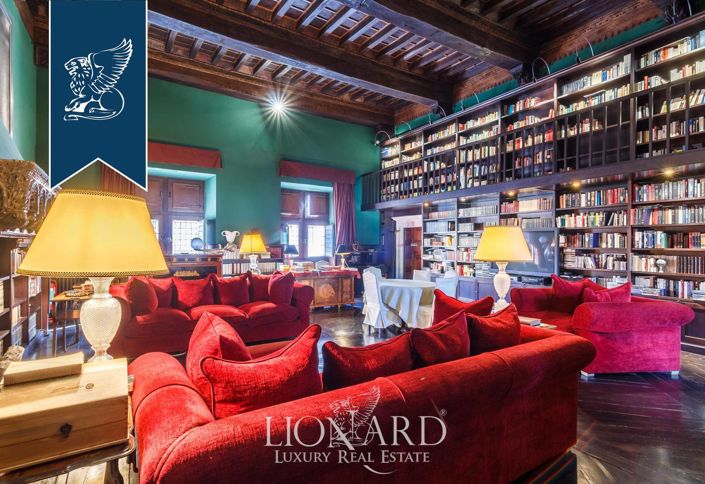 Image No.7-20 Bed Property for sale