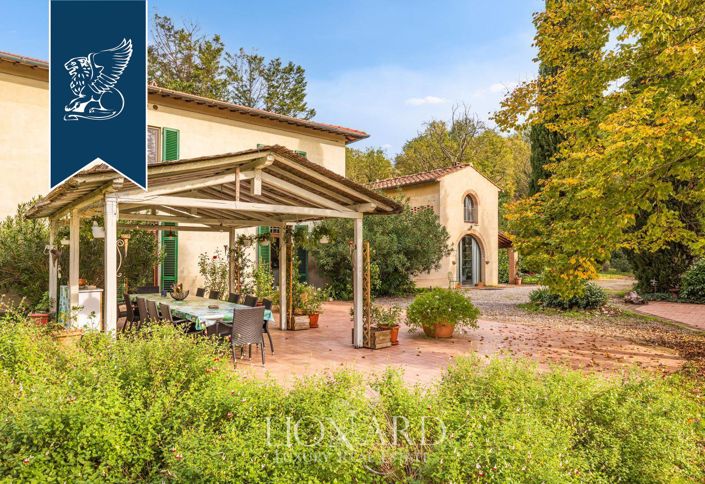 Image No.10-11 Bed Farmhouse for sale