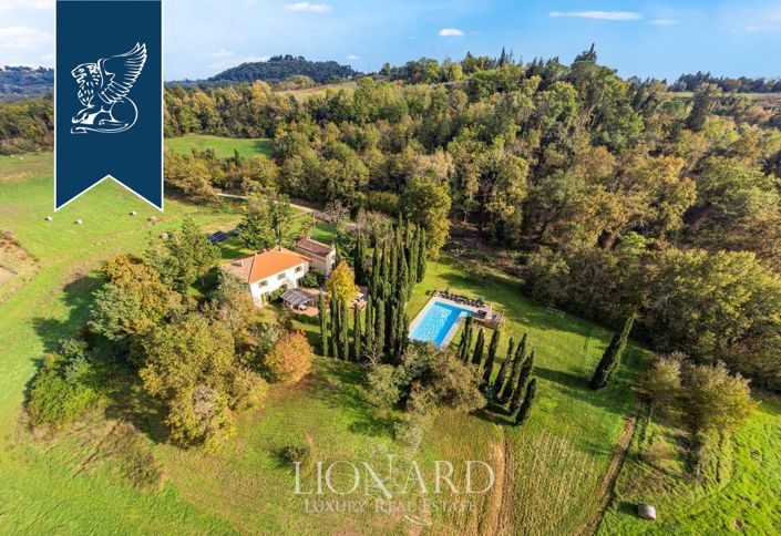 Image No.2-11 Bed Farmhouse for sale