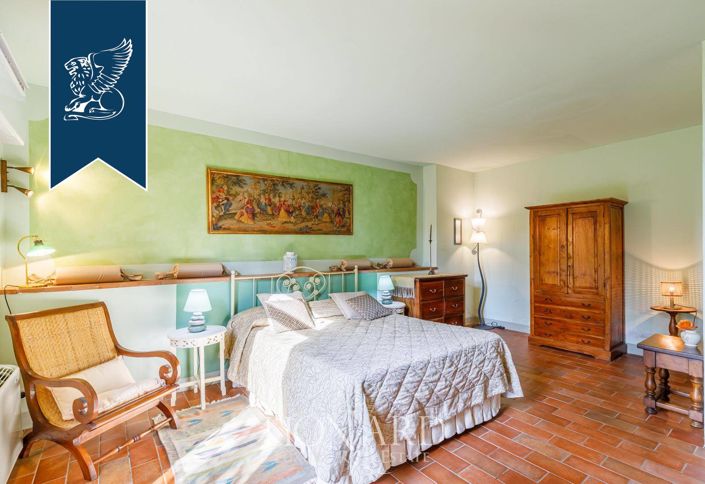 Image No.27-11 Bed Farmhouse for sale