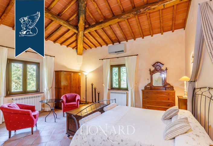 Image No.29-11 Bed Farmhouse for sale