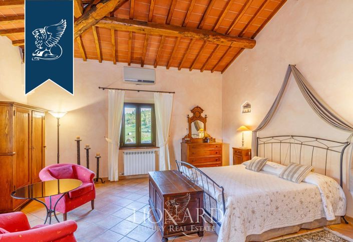 Image No.30-11 Bed Farmhouse for sale