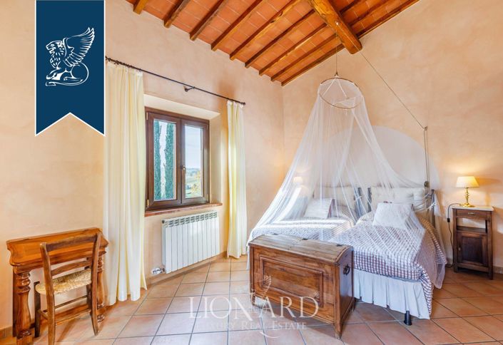 Image No.38-11 Bed Farmhouse for sale