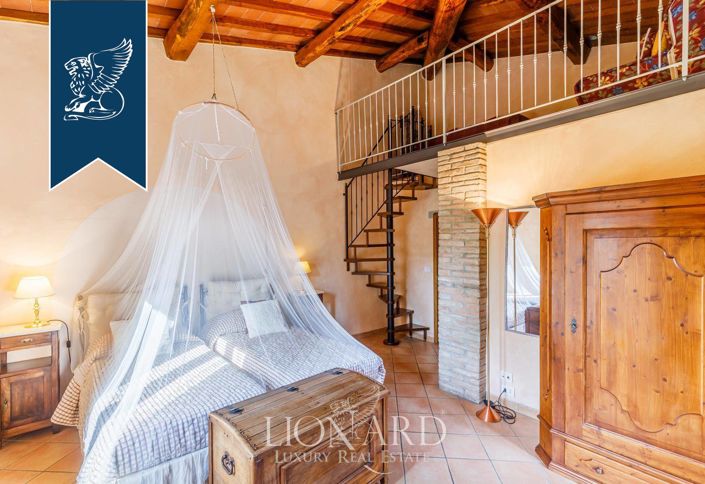 Image No.39-11 Bed Farmhouse for sale