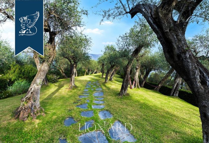 Image No.32-4 Bed Villa for sale