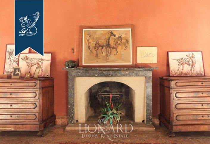 Image No.18-30 Bed Property for sale