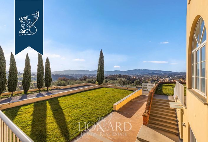 Image No.14-12 Bed Villa for sale