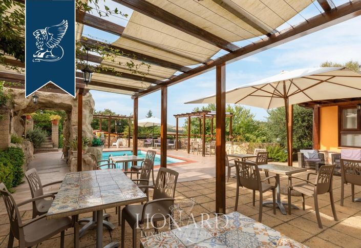 Image No.2-15 Bed Hotel for sale