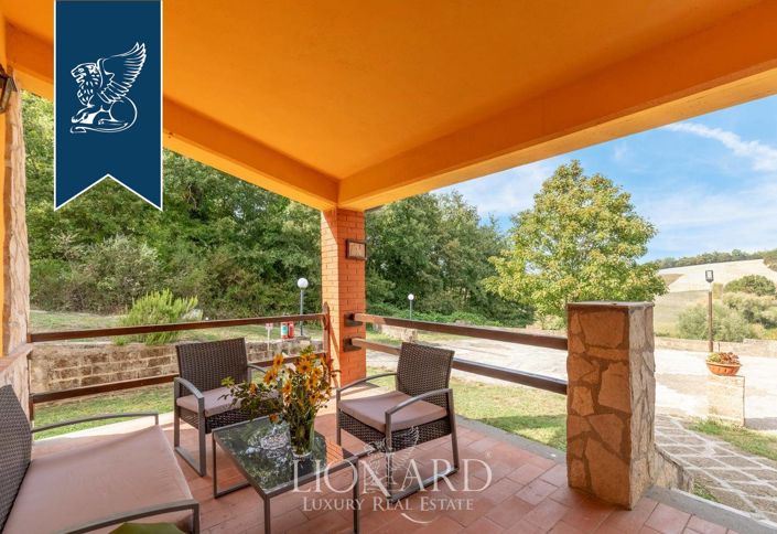 Image No.8-15 Bed Hotel for sale